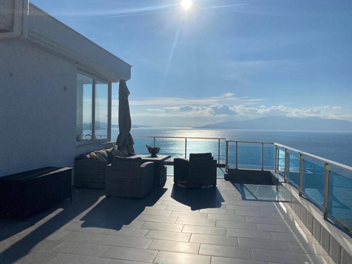 Rocknest Sea View Penthouse Apartamento Sarandë Exterior foto