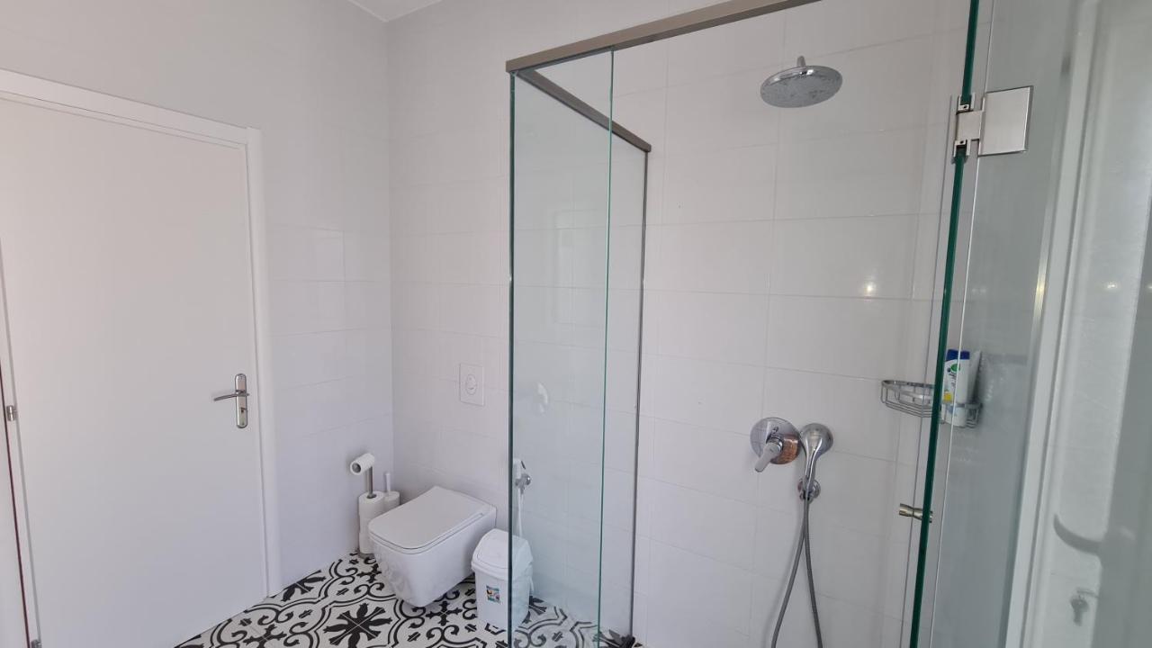Rocknest Sea View Penthouse Apartamento Sarandë Exterior foto