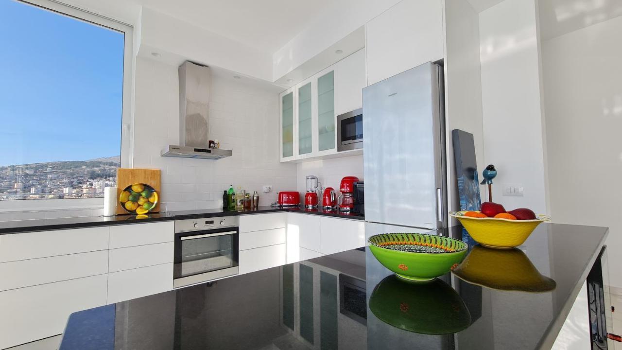 Rocknest Sea View Penthouse Apartamento Sarandë Exterior foto